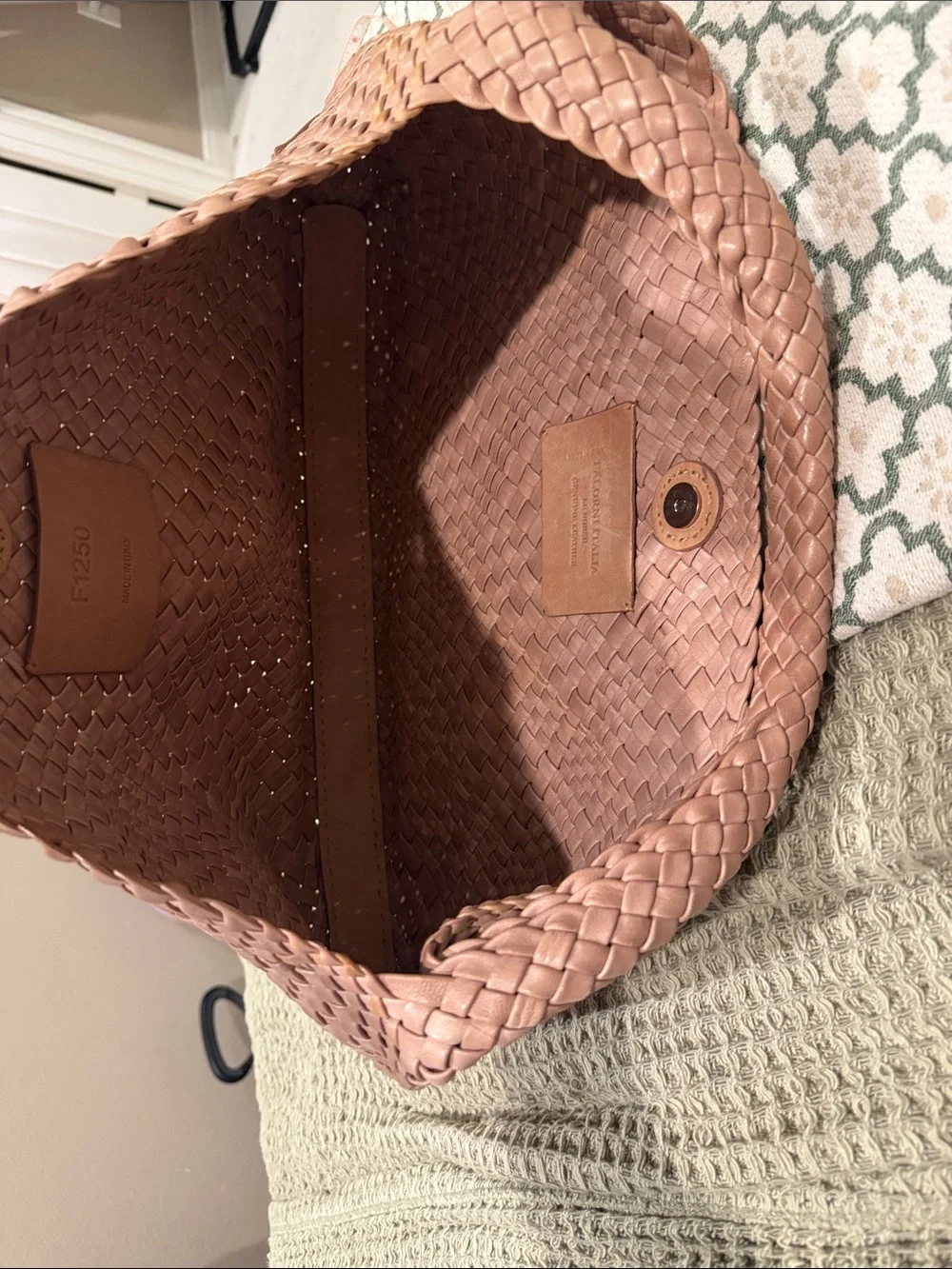 FALORNI Italy Woven Leather Shoulder Bag in Dusty Rose